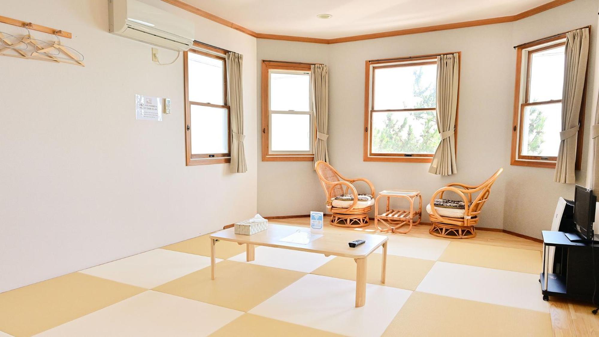 Biwa-Lakeside Cottage B B Dylan Minamikomatsu Rom bilde